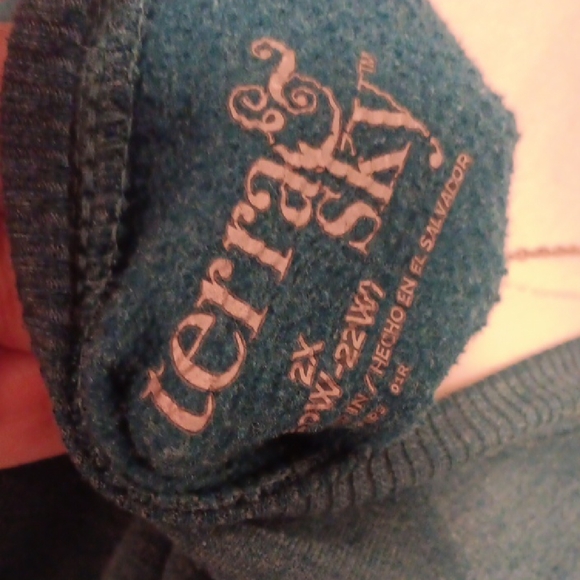 Terra & Sky Preloved Deep Teal Knit Top - Picture 3 of 5